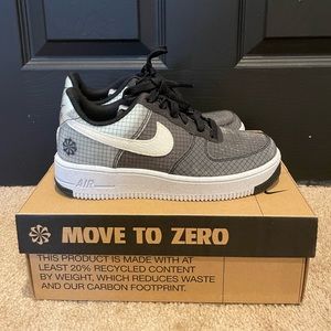 NIKE- AIR FORCE 1 CRATER